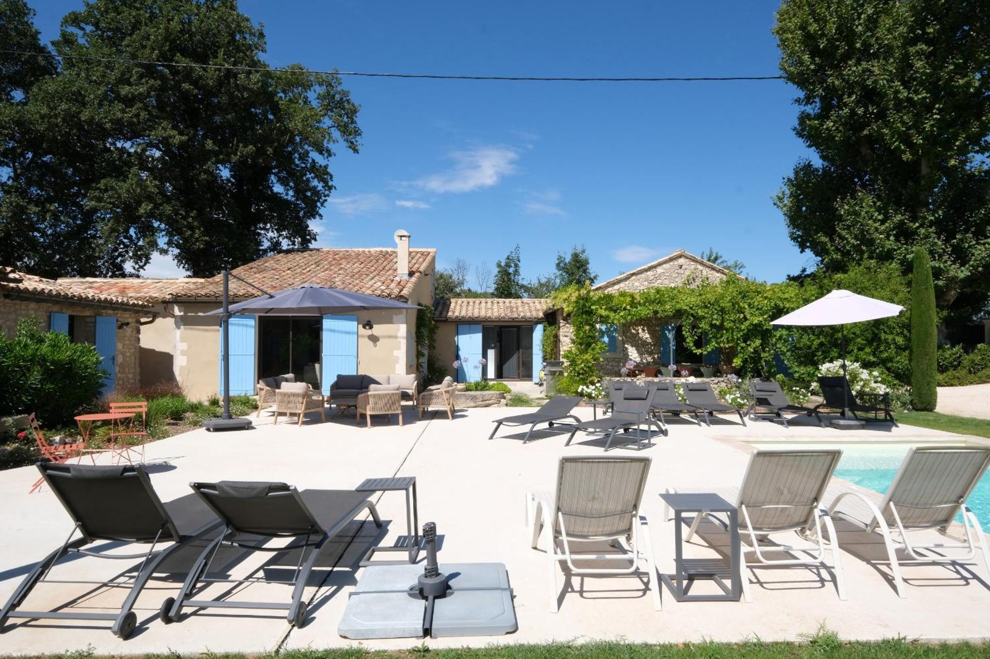 Provencal House With Heated Pool, View Of The Luberon In Robion - Accommodates 12 People. Exterior photo