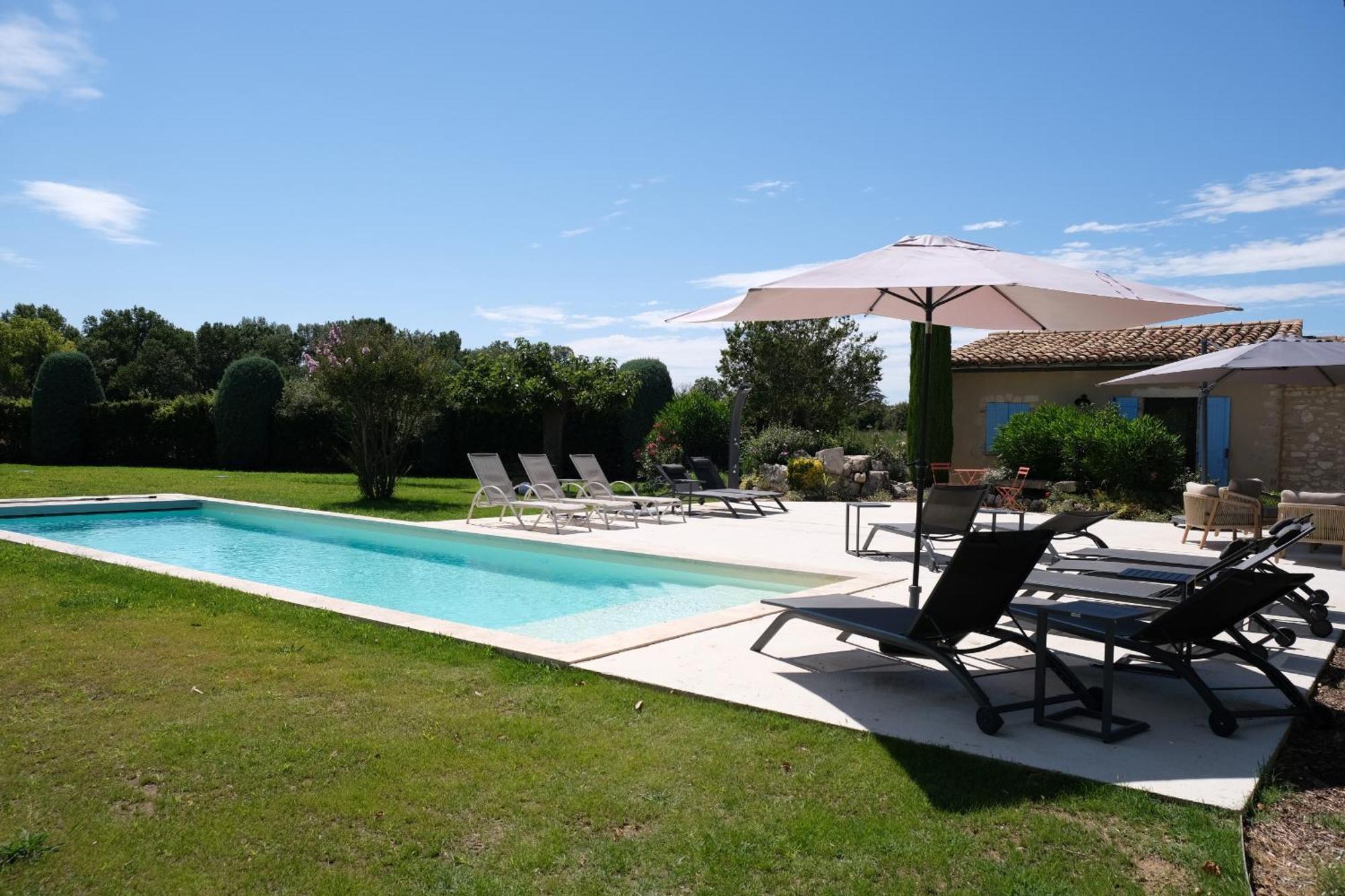 Provencal House With Heated Pool, View Of The Luberon In Robion - Accommodates 12 People. Exterior photo